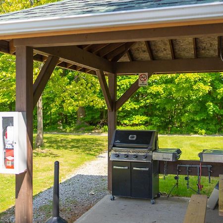 Horseshoe Valley Suites - The Maple Shanty Bay Екстериор снимка